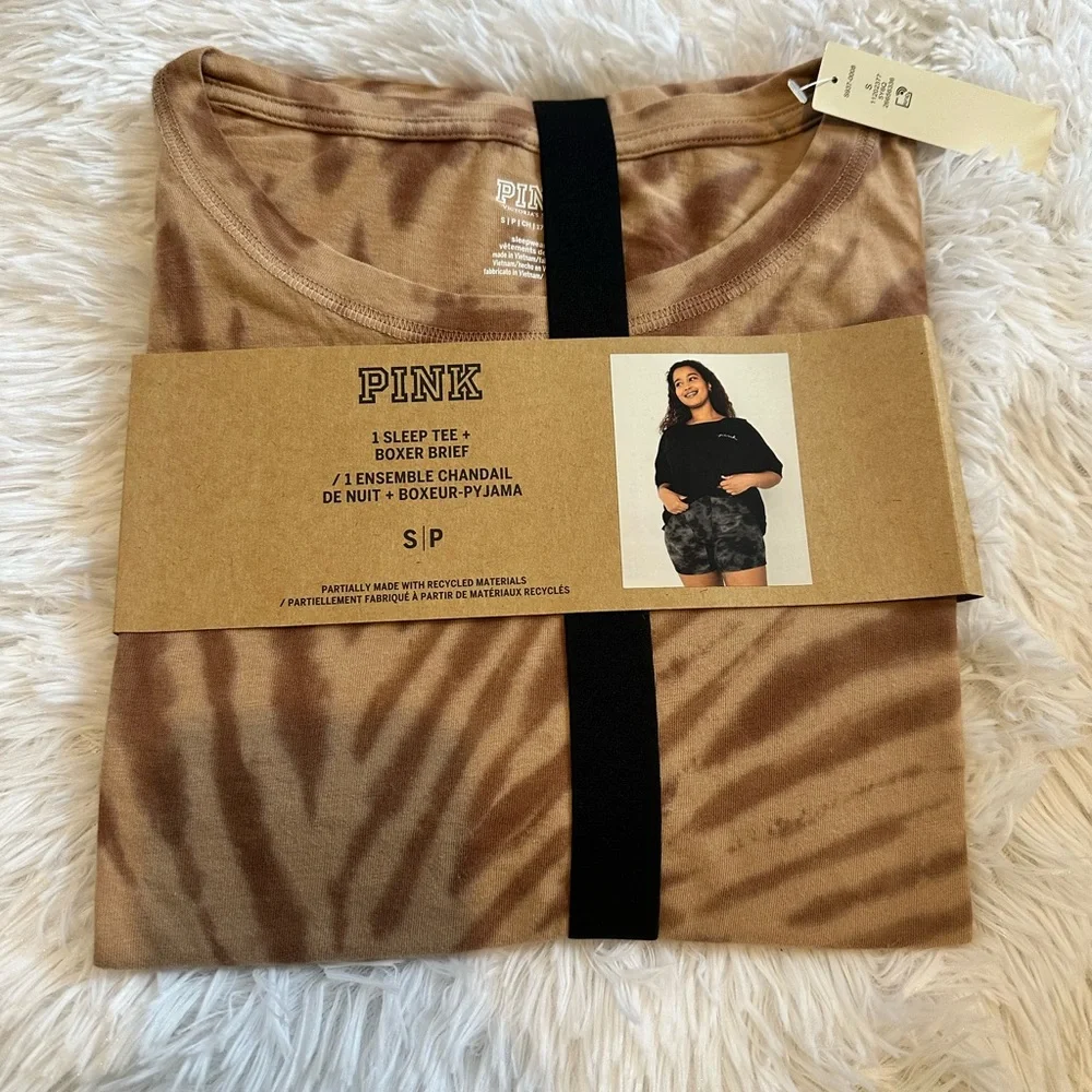 NWT! VS PINK SLEEP SET - Picture 2 of 3